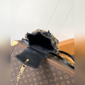 Высококачественная аутентичная модель 