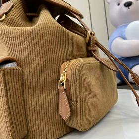 Новинка MIU： рюкзак в стиле колледжа И