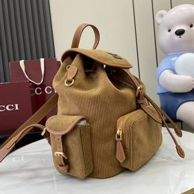 Новинка MIU： рюкзак в стиле колледжа И