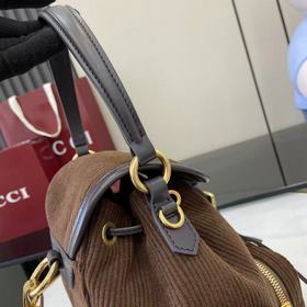 Новинка MIU： рюкзак в стиле колледжа И
