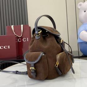 Новинка MIU： рюкзак в стиле колледжа И