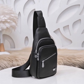 Montblanc — новейшая мужская сумка на