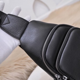 Montblanc — новейшая мужская сумка на 