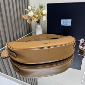 [Premium Authentic] Новинка 1BC255 Су