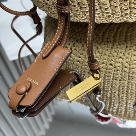 [Premium Authentic] 1BA463 Новинка Вя