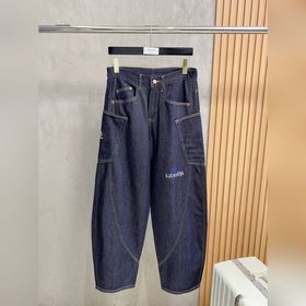 Balenciaga и Arc'teryx： модные му