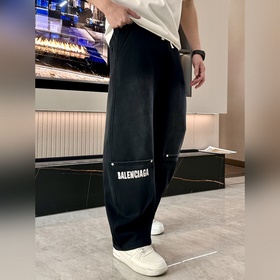 Новые брюки Balenciaga из коллекции ос