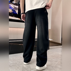Новые брюки Balenciaga из коллекции ос