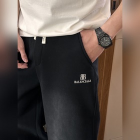 Новые брюки Balenciaga из коллекции ос