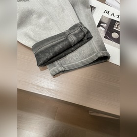 Новые брюки Balenciaga из коллекции ос
