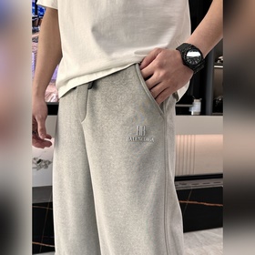 Новые брюки Balenciaga из коллекции ос