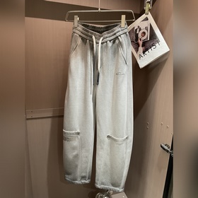 Новые брюки Balenciaga из коллекции ос
