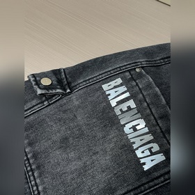 Новые джинсы Balenciaga в стиле кэжуал