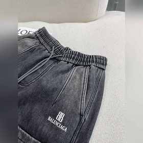 Новые джинсы Balenciaga в стиле кэжуал