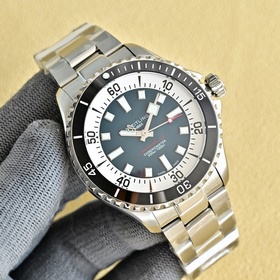 Часы Breitling Superocean 42 мм. 1： Ч