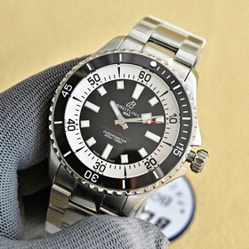 Часы Breitling Superocean 42 мм. 1： Ч