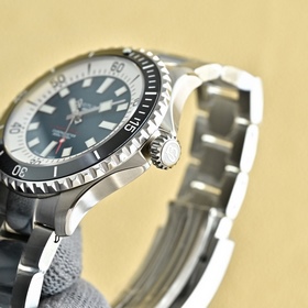 Часы Breitling Superocean 42 мм. 1： Ч