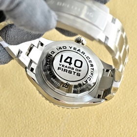Часы Breitling Superocean 42 мм. 1： Ч
