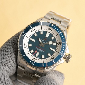 Часы Breitling Superocean 42 мм. 1： Ч