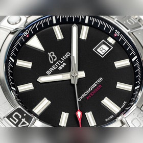 Новая модель серии Breitling Avenger (