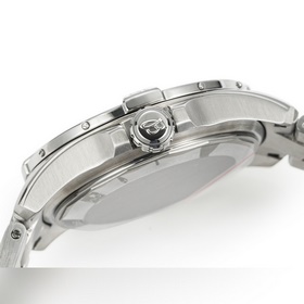 Новая модель серии Breitling Avenger (