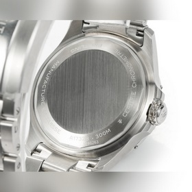 Новая модель серии Breitling Avenger (