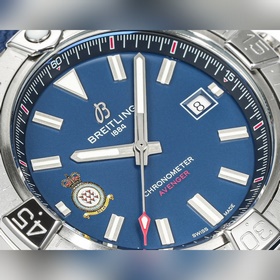 Новая модель серии Breitling Avenger (