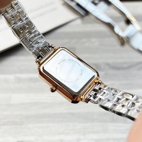 CHANEL： новейшая цветовая гамма, совре