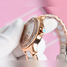 Бренд： Chanel Модель ： Новая женская 