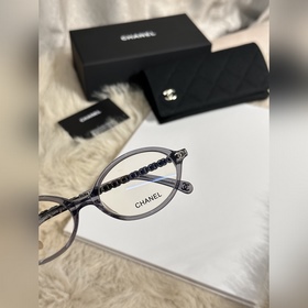 Новая модель очков Chanel для повседне