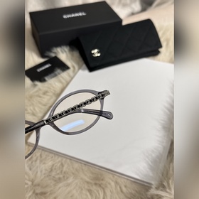 Новая модель очков Chanel для повседне
