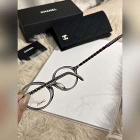 Новая модель очков Chanel для повседне
