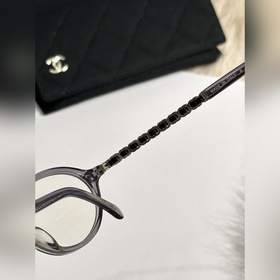 Новая модель очков Chanel для повседне