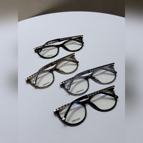 Оригинальная новинка CHANEL — оправа д