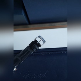 Цена кварцевой модели： 7500 тайваньски