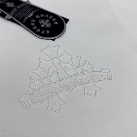 Chrome Hearts： новая модель с широким 
