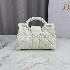 Оригинальная модель Dior Jolie ToHandl