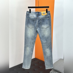Fendi 26SS： новые джинсы весна-лето. И