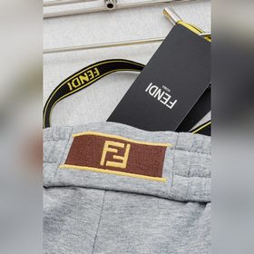 FENDI 26FW： новейшая модель из смешанн