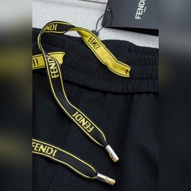 FENDI 26FW： новейшая модель из смесово