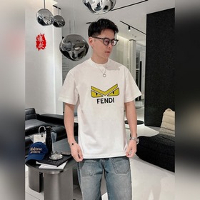 Fendi. Новинка весна-лето 2026： модная