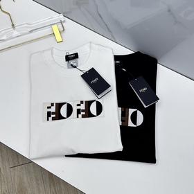 Fendi： новая модель слегка расширенным