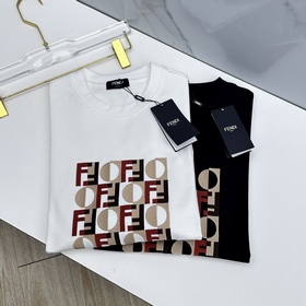 Fendi： новая модель слегка расширенным