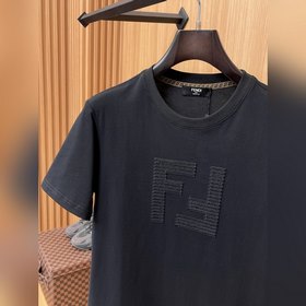 Новая коллекция Fendi весна-лето 2026：