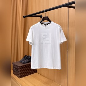 Новая коллекция Fendi весна-лето 2026：