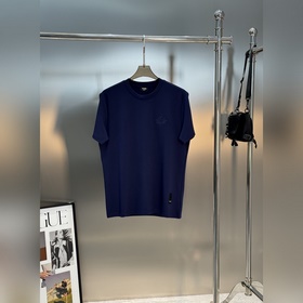 Новая модель футболки FENDI из модала