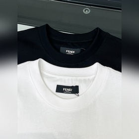 Fendi. Новая коллекция Fendi весна-лет