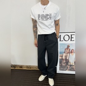 Новая модель Fendi весна-лето 2026： св