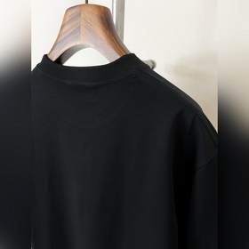 Новая модель Fendi весна-лето 2026： св