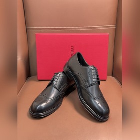 Ferragamo — высокая версия, кожаная по